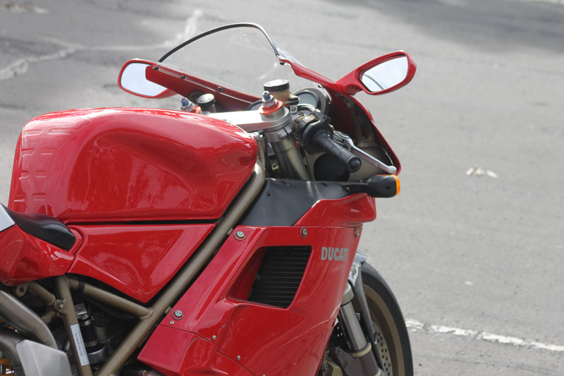 Ducati 916